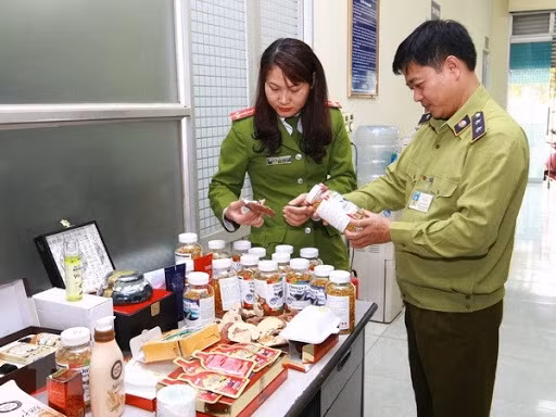 Quy chế tiếp nhận, xử lý tin báo về buôn lậu, hàng giả ảnh 1