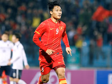 Mạc Hồng Quân sắp về thi đấu ở V-League.