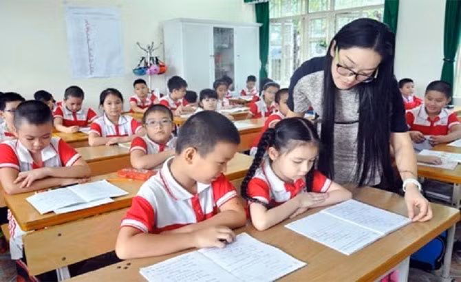 Giáo viên sẽ làm gì trong 2 tháng nghỉ hè? (Ảnh minh họa: Báo Giáo dục và Thời đại) Giáo viên sẽ làm gì trong 2 tháng nghỉ hè? (Ảnh minh họa: Báo Giáo dục và Thời đại)