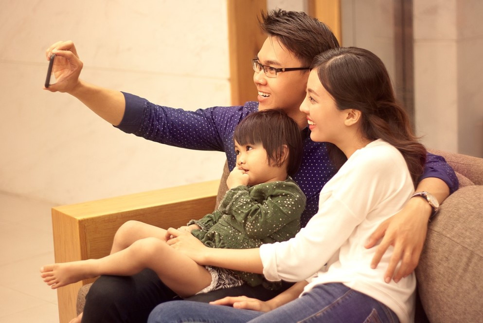 VNPT liên tục triển khai các dịch vụ mới thân thiện với người sử dụng. VNPT liên tục triển khai các dịch vụ mới thân thiện với người sử dụng.
