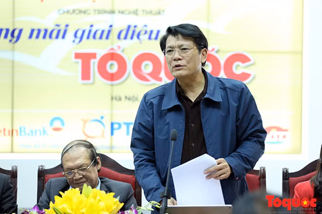 Nhạc sĩ Quang Vinh chia sẻ, BTC cũng đã khá mạnh tay trong việc mời rất nhiều ngôi sao tham gia chương trình. Nhạc sĩ Quang Vinh chia sẻ, BTC cũng đã khá mạnh tay trong việc mời rất nhiều ngôi sao tham gia chương trình.
