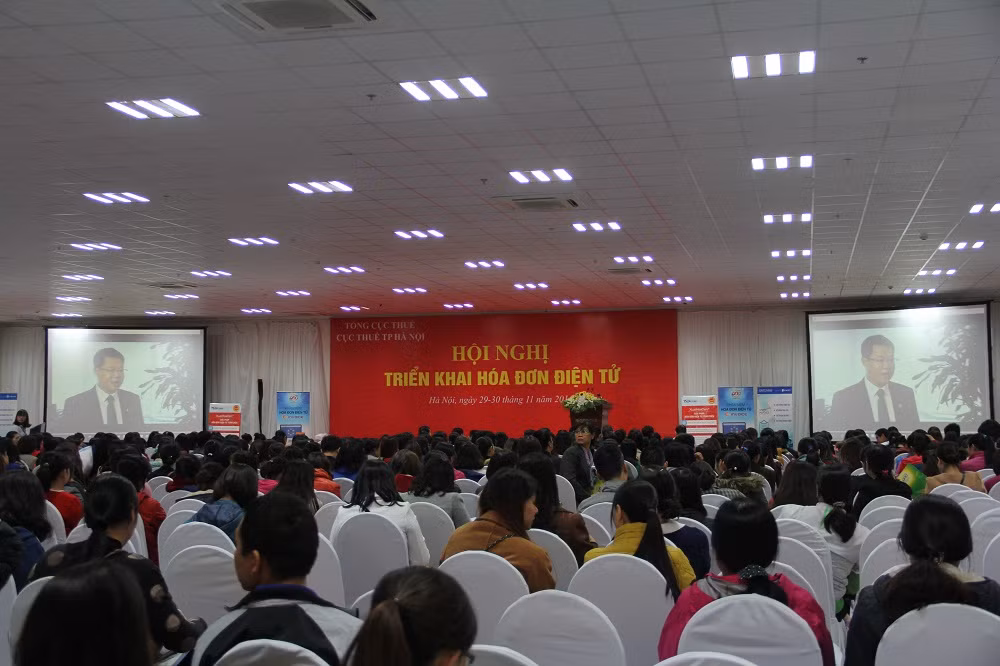 Cục thuế Hà Nội triển khai giới thiệu Hóa đơn điện tử cho các doanh nghiệp trên địa bàn. Cục thuế Hà Nội triển khai giới thiệu Hóa đơn điện tử cho các doanh nghiệp trên địa bàn.