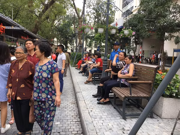 Không gian phố sách đẹp mắt, hài hòa với thiên nhiên.