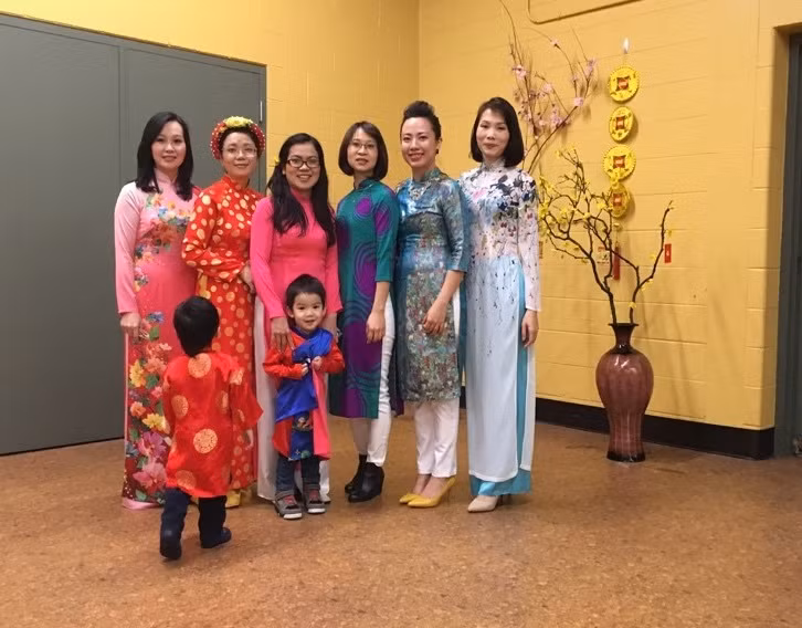 Ngoài trời tuyết đang rơi, nhưng chúng tôi luôn hướng về quê hương, đất nước ảnh 10