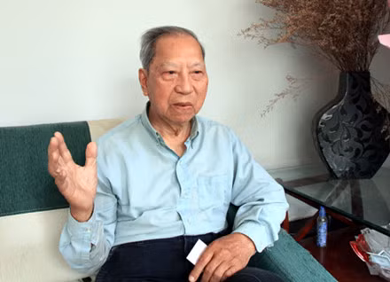 Thầy Lê Quang Long ra đi để lại niềm tiếc thương trong nhiều thế hệ học trò. (Ảnh do tác giả cung cấp)