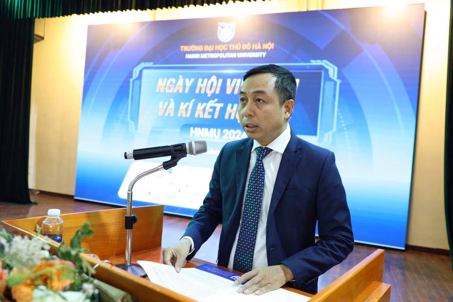đh thủ đô (2).JPG