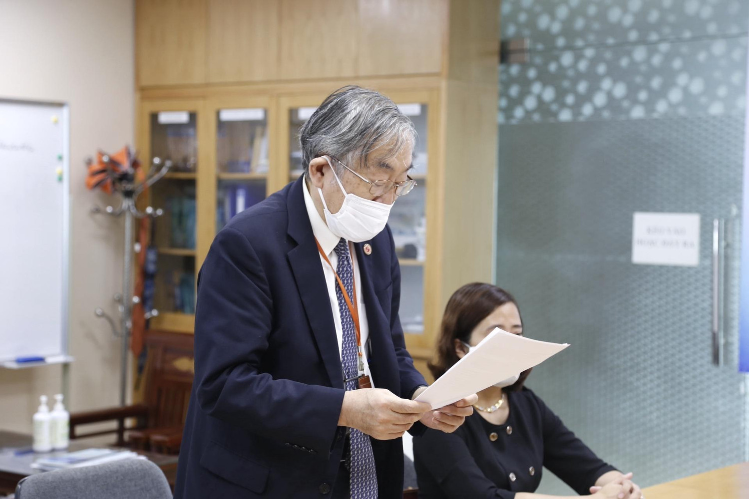 Ông Furuta Motoo - Hiệu trưởng Trường Đại học Việt Nhật phát biểu tại buổi lễ. (Ảnh: Hoài Ân)