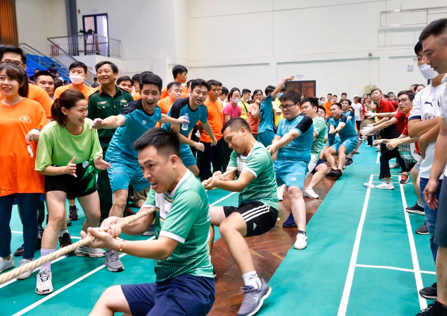Hội khỏe có sự góp mặt của 65 đơn vị thuộc các cơ quan, đơn vị, trường học và các phường trong quận tham gia hưởng ứng.