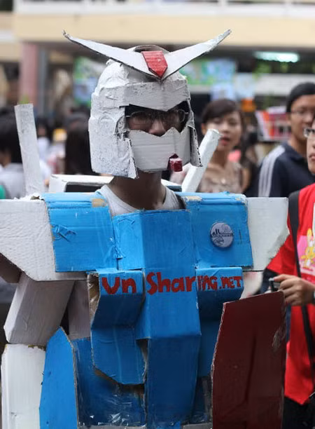 Siêu nhân bìa giấy.