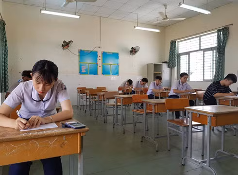 Thí sinh tham dự thi trung học phổ thông quốc gia ở Thành phố Hồ Chí Minh (ảnh minh họa: P.L)