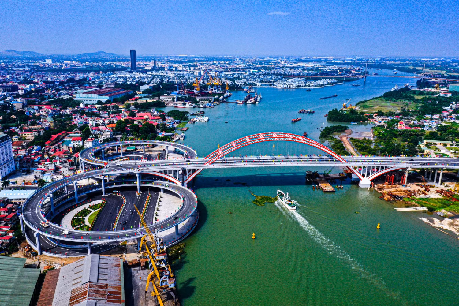 Đề án thành lập Khu thương mại tự do là mong muốn, khát vọng của Hải Phòng (Ảnh: Nguyễn Đức Nghĩa)
