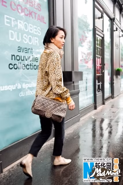 Vẻ đẹp tự nhiên vốn có đã giúp Châu Tấn chinh phục khán giả. Vẻ đẹp tự nhiên vốn có đã giúp Châu Tấn chinh phục khán giả.