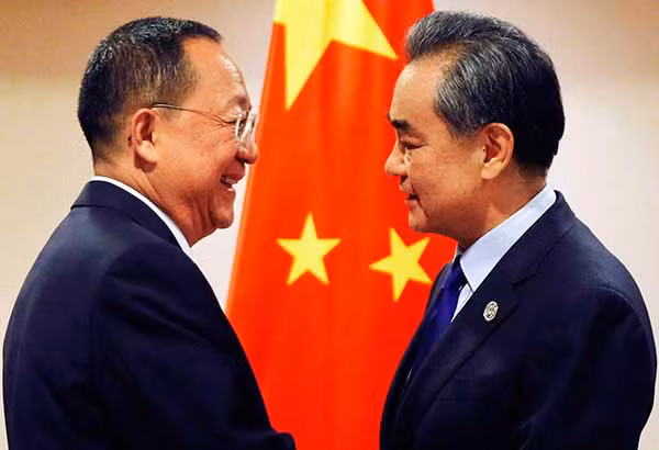 Ông Donald Trump: chả việc gì phải nhịn Kim Jong-un ảnh 5 Ông Donald Trump: chả việc gì phải nhịn Kim Jong-un ảnh 5