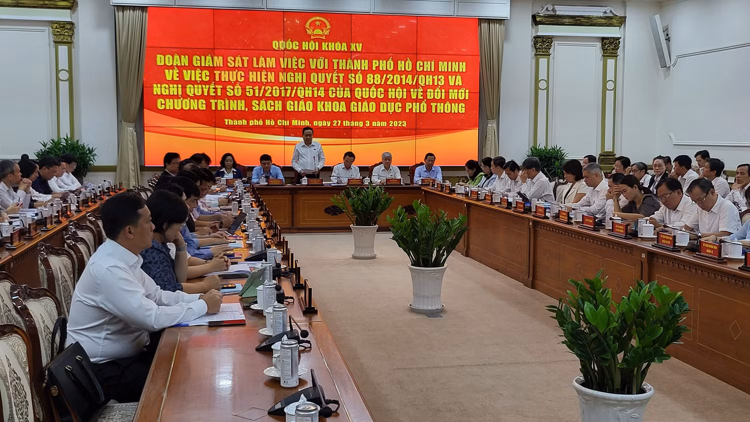 Toàn cảnh buổi làm việc của Phó Chủ tịch thường trực Quốc hội với lãnh đạo Thành phố Hồ Chí Minh sáng 27/3 (ảnh: P.L)