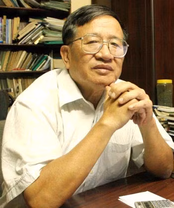GS. TSKH Nguyễn Xuân Hãn GS. TSKH Nguyễn Xuân Hãn