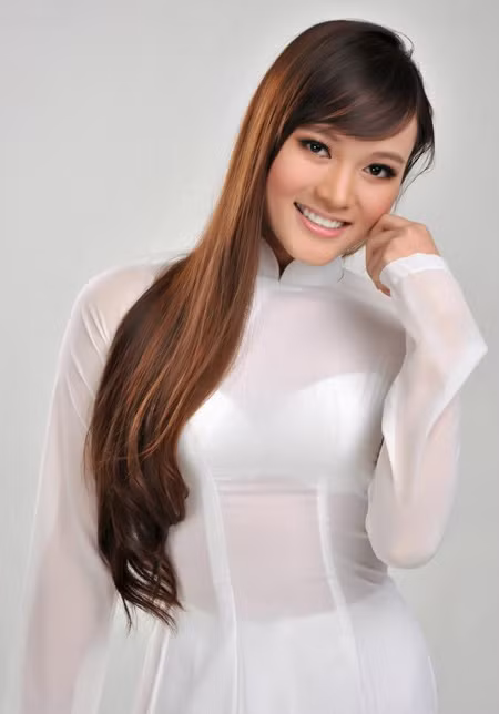 Nguyễn Hương Dạ Quỳnh Xem đáp án môn Vật lí - Xem đáp án môn Toán - Xem đáp án môn Hóa - Xem đáp án môn Ngoại ngữ Khối A1