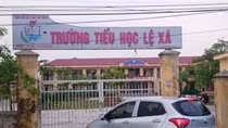Phụ huynh chống lạm thu, học sinh chịu cảnh nằm đất ảnh 5
