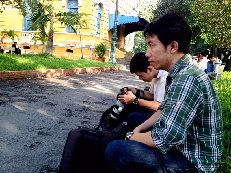 Những ánh mắt mong chờ "nhân vật" chính, Hoa hậu Mỹ Xuân tới.