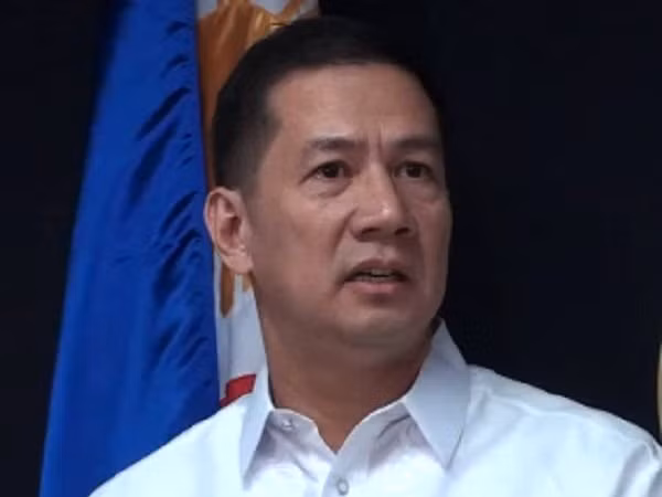 Raul Hernandez, người phát ngôn Bộ Ngoại giao Philippines
