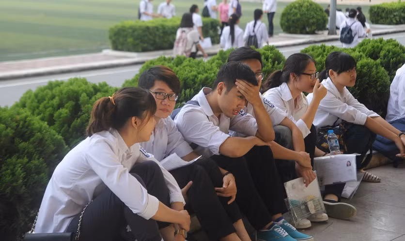 Bộ Giáo dục sẽ vẫn giới thiệu đề thi tham khảo vào cuối tháng 01/2018 ảnh 1