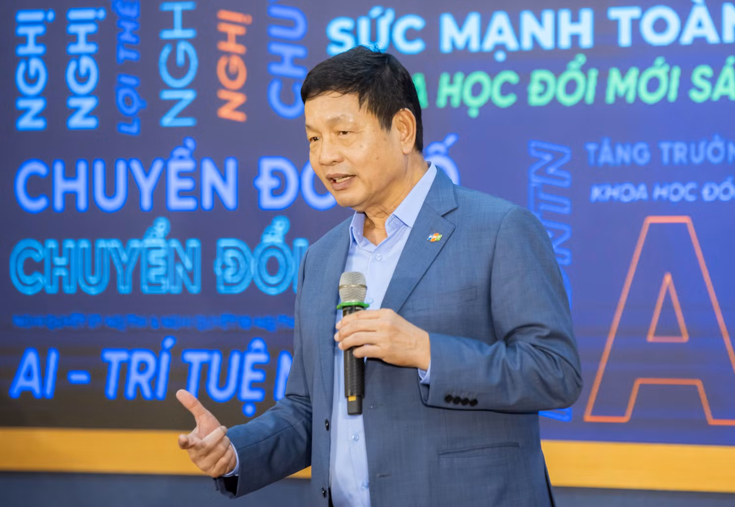 anh (1).JPG