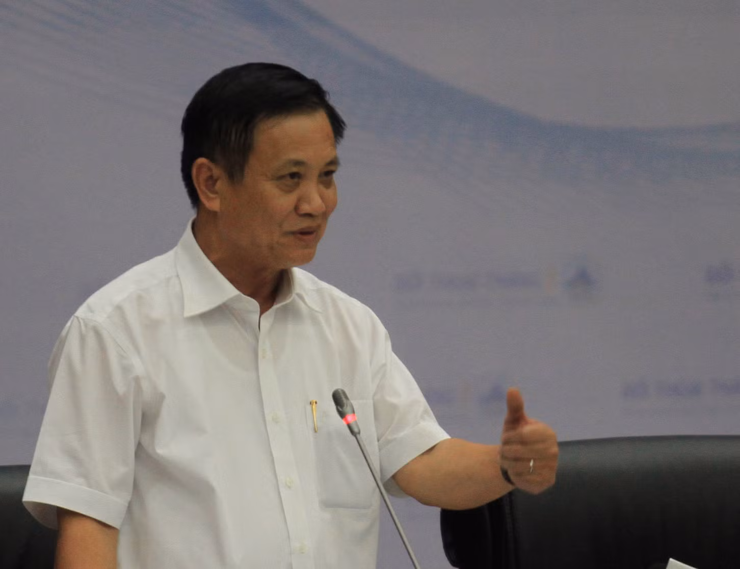 Bí thư Thành ủy Đà Nẵng Trần Thọ: "Chúng ta phải giữ gìn và phát huy ngọn lửa - lửa trong thanh niên, lửa trong tuổi trẻ; niềm đam mê cháy bỏng và khát vọng lớn lao. Tuổi trẻ Đà Nẵng phải góp phần xứng đáng của mình, tạo diễn biến rõ nét trong "Năm văn hóa, văn minh đô thị". Ảnh Thùy Linh