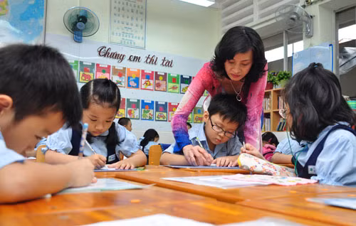Thực sự giáo viên đang thừa thiếu thế nào? ảnh 3 Thực sự giáo viên đang thừa thiếu thế nào? ảnh 3