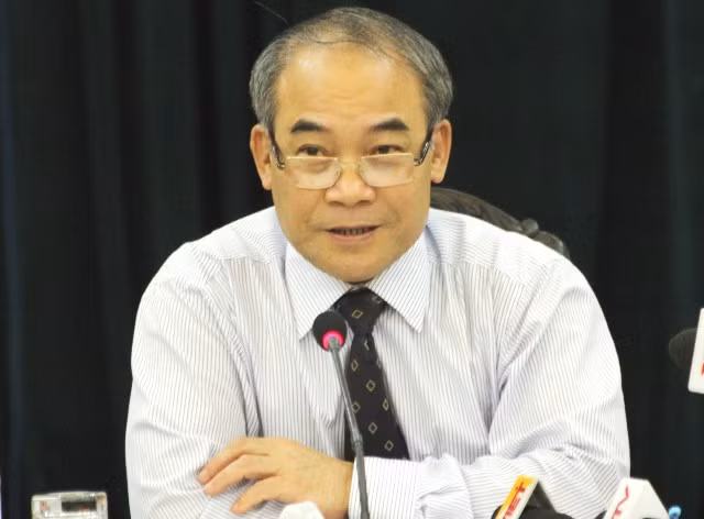 Thứ trưởng Nguyễn Vinh Hiển cho biết, trong những năm tới sẽ tiếp tục ra đề theo hướng mở. Ảnh Xuân Trung