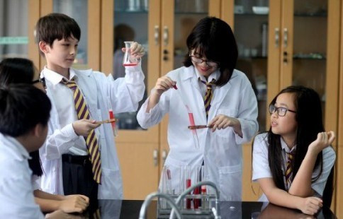 Các môn tích hợp trong chương trình sách giáo khoa đang là chủ đề được nhiều người quan tâm. (Ảnh minh hoạ: Báo Giáo dục và Thời đại)