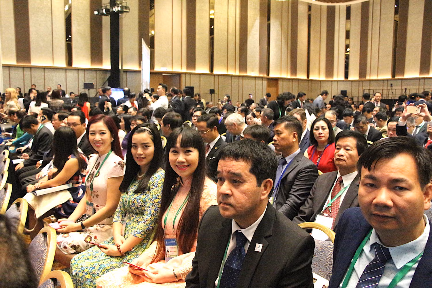 Đại diện của rất nhiều doanh nghiệp trẻ cũng được mời dự Hội nghị. Ảnh: VGP/Huy Thắng Đại diện của rất nhiều doanh nghiệp trẻ cũng được mời dự Hội nghị. Ảnh: VGP/Huy Thắng