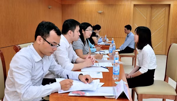 Phỏng vấn các ứng viên thi tuyển vào VietinBank