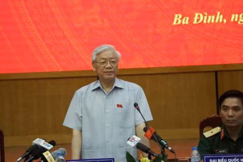 Tổng Bí thư Nguyễn Phú Trọng phát biểu tại buổi tiếp xúc cử tri
