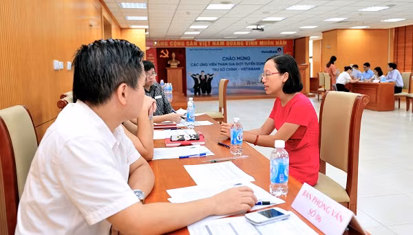Phỏng vấn tuyển dụng các ứng viên tại VietinBank