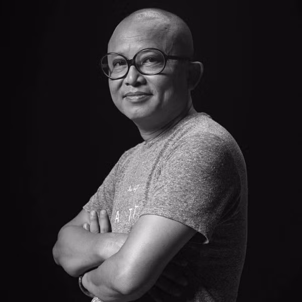 Chân dung họa sĩ Lê Kinh Tài. Chân dung họa sĩ Lê Kinh Tài.