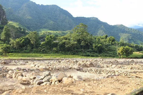 Toàn bộ bãi đá này trước đây là những thửa ruộng bậc thang tươi tốt