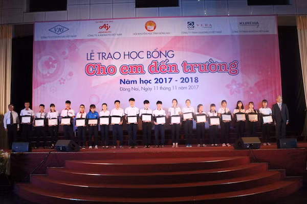 Đại học RMIT Việt Nam sẽ trao 34 tỉ đồng học bổng trong năm 2018 ảnh 2