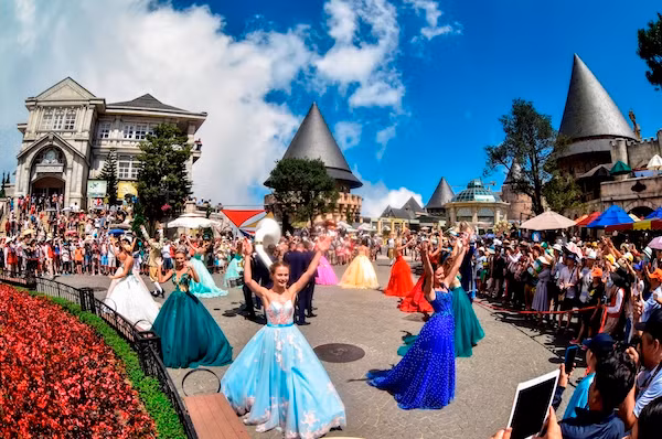 Carnival Sun World Ba Na Hills