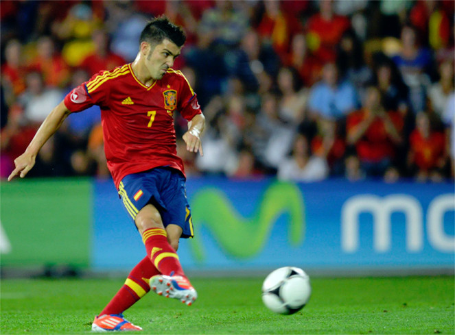 David Villa ghi bàn trên chấm 11m sau thời gian dưỡng thương.