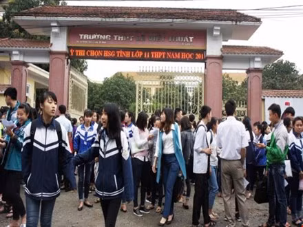 Nơi xảy ra vi phạm quy chế thi tại kỳ thi học sinh giỏi tỉnh Nghệ An năm học 2016-2017 (Ảnh: Báo Tiền phong) Nơi xảy ra vi phạm quy chế thi tại kỳ thi học sinh giỏi tỉnh Nghệ An năm học 2016-2017 (Ảnh: Báo Tiền phong)