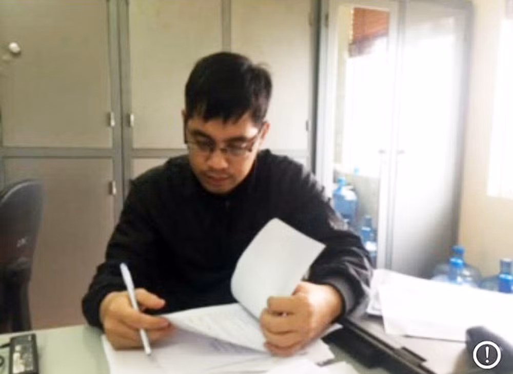 Đối tượng Nguyễn Văn Quốc tại cơ quan điều tra (Ảnh: CTV) Đối tượng Nguyễn Văn Quốc tại cơ quan điều tra (Ảnh: CTV)