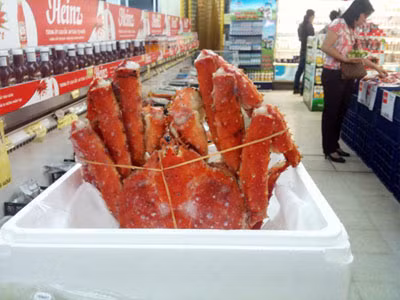 Cua Hoàng đế giá "khủng" được siêu thị Unimart nhập về từ đầu tháng 7.