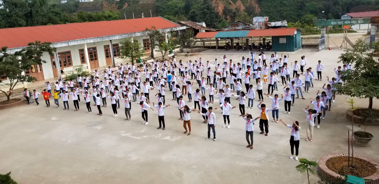 Hoạt động tập thể dục buổi sáng. Ảnh: NVCC. Hoạt động tập thể dục buổi sáng. Ảnh: NVCC.