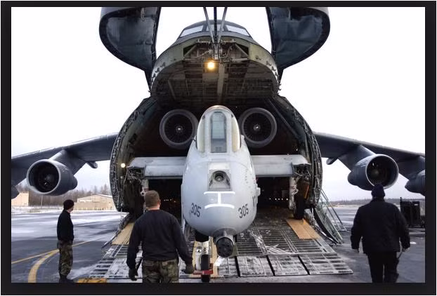 Vận tải cơ chiến lược C-5 Galaxy của Mỹ Vận tải cơ chiến lược C-5 Galaxy của Mỹ