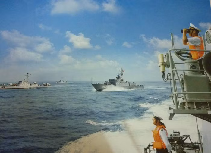Với hai tuần tra hạm Svetlyak pr 10412 sắp nhận, Hải quân Việt Nam sẽ được tăng cường khả năng bảo vệ lãnh hải, vùng đặc quyền kinh tế, đảm bảo an toàn hàng hải, các hoạt động đánh bắt của ngư dân, cũng như tiến hành các hoạt động cứu hộ khi cần thiết. Với hai tuần tra hạm Svetlyak pr 10412 sắp nhận, Hải quân Việt Nam sẽ được tăng cường khả năng bảo vệ lãnh hải, vùng đặc quyền kinh tế, đảm bảo an toàn hàng hải, các hoạt động đánh bắt của ngư dân, cũng như tiến hành các hoạt động cứu hộ khi cần thiết.