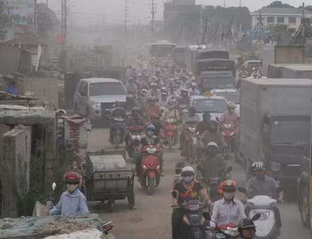 Đã không ít lần UBND thành phố Hà Nội có văn bản "hối" tiến độ công trình cải tạo, nâng cấp, mở rộng "con đường đau khổ" này. Báo chí cũng đã tốn không ít giấy mực về vấn đế này. Tuy nhiên, không biết tới bao giờ công trình này mới hoàn thành?