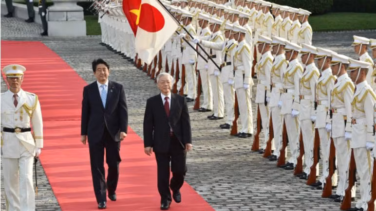 "Nga - Trung ồ ạt lấp khoảng trống quyền lực của Hoa Kỳ ở Syria, Biển Đông" ảnh 2