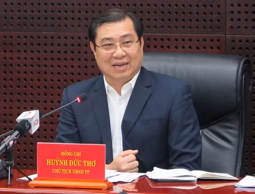 Chủ tịch ủy ban Nhân dân thành phố Đà Nẵng Huỳnh Đức Thơ (ảnh baodanang.vn). Chủ tịch ủy ban Nhân dân thành phố Đà Nẵng Huỳnh Đức Thơ (ảnh baodanang.vn).