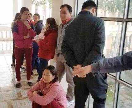16 kế toán Mầm non huyện Như Thanh rơi vào cảnh thất nghiệp sau nhiều năm công tác (ảnh: Xuân Quang/giaoduc.net.vn). 16 kế toán Mầm non huyện Như Thanh rơi vào cảnh thất nghiệp sau nhiều năm công tác (ảnh: Xuân Quang/giaoduc.net.vn).