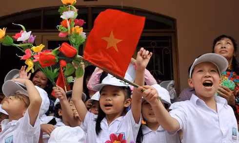 Làm sao để quy định bỏ chấm điểm đối với học sinh Tiểu học đạt hiệu quả? (Ảnh: vnexpress.net)