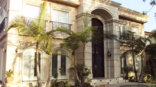 Trang web có địa chỉ http://www.zillow.com/homedetails/300-N-Alpine-Dr-Beverly-Hills-CA-90210/20520447_zpid đang rao bán căn biệt thự là trụ sở của Công ty Bình An tại Mỹ với giá trên 2,7 triệu USD. Biệt thự này tọa lạc tại 300N Alpine Drive, Beverly Hills, California 90210, Mỹ. Trụ sở Công ty Bình An tại Mỹ (theo trang web http://bianfishco-usa.com/)